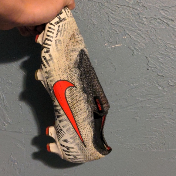 Neymar nikes - Picture 3 of 4